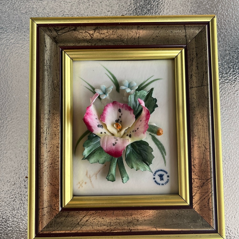 Capodimonte porcelain 3D flower